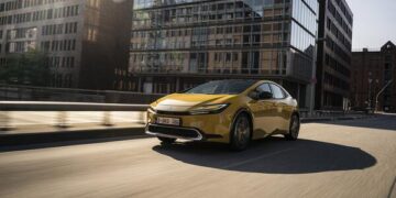 Best hybrid cars 2025 | Autotrader